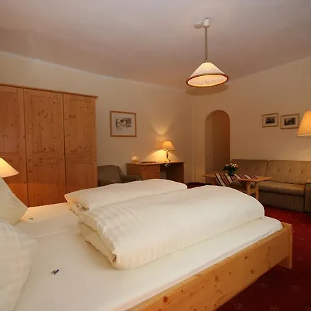 Alber Hotel 3*
