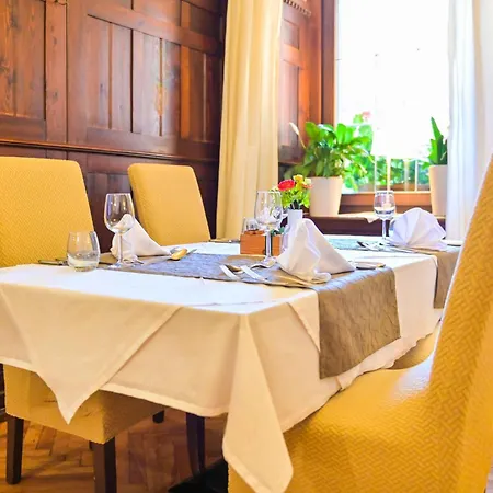 Alber Hotel 3*